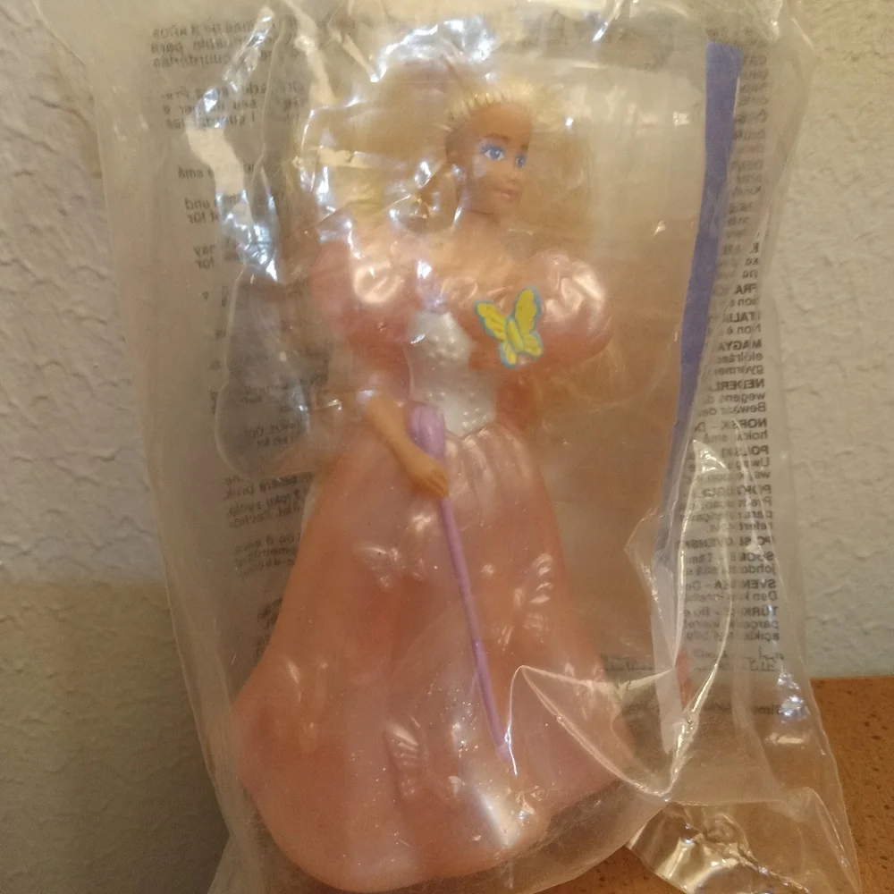 Butterfly Barbie 1995 McDonald's Figurine with Stand - Picture 5 of 6